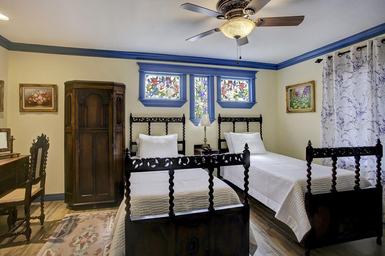 Bed & Breakfast Sara's On The Boulevard Houston
