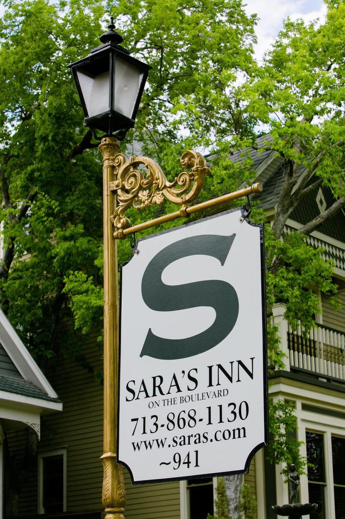 Sara's On The Boulevard Bed & Breakfast 3*