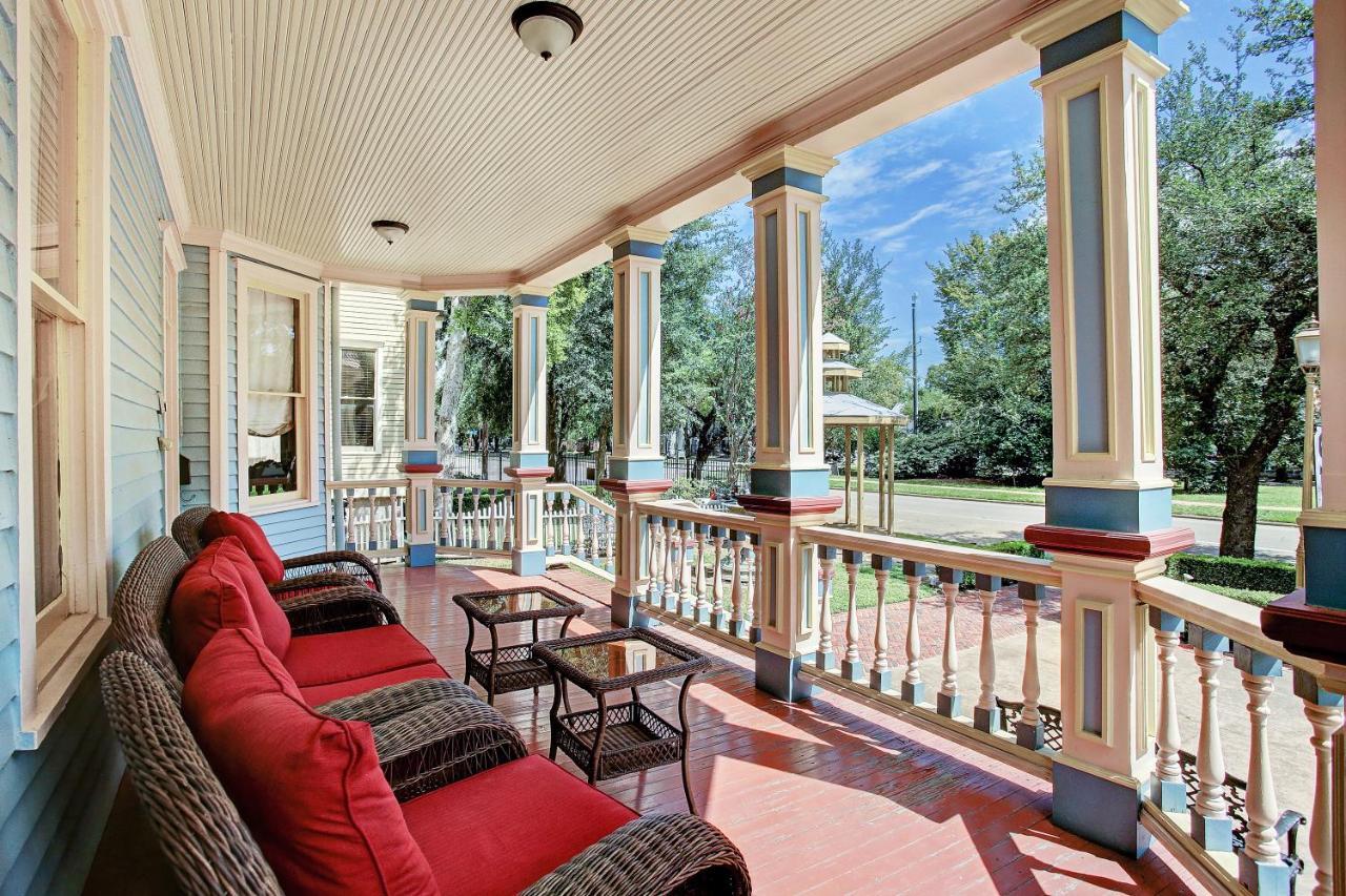 Bed & Breakfast Sara's On The Boulevard