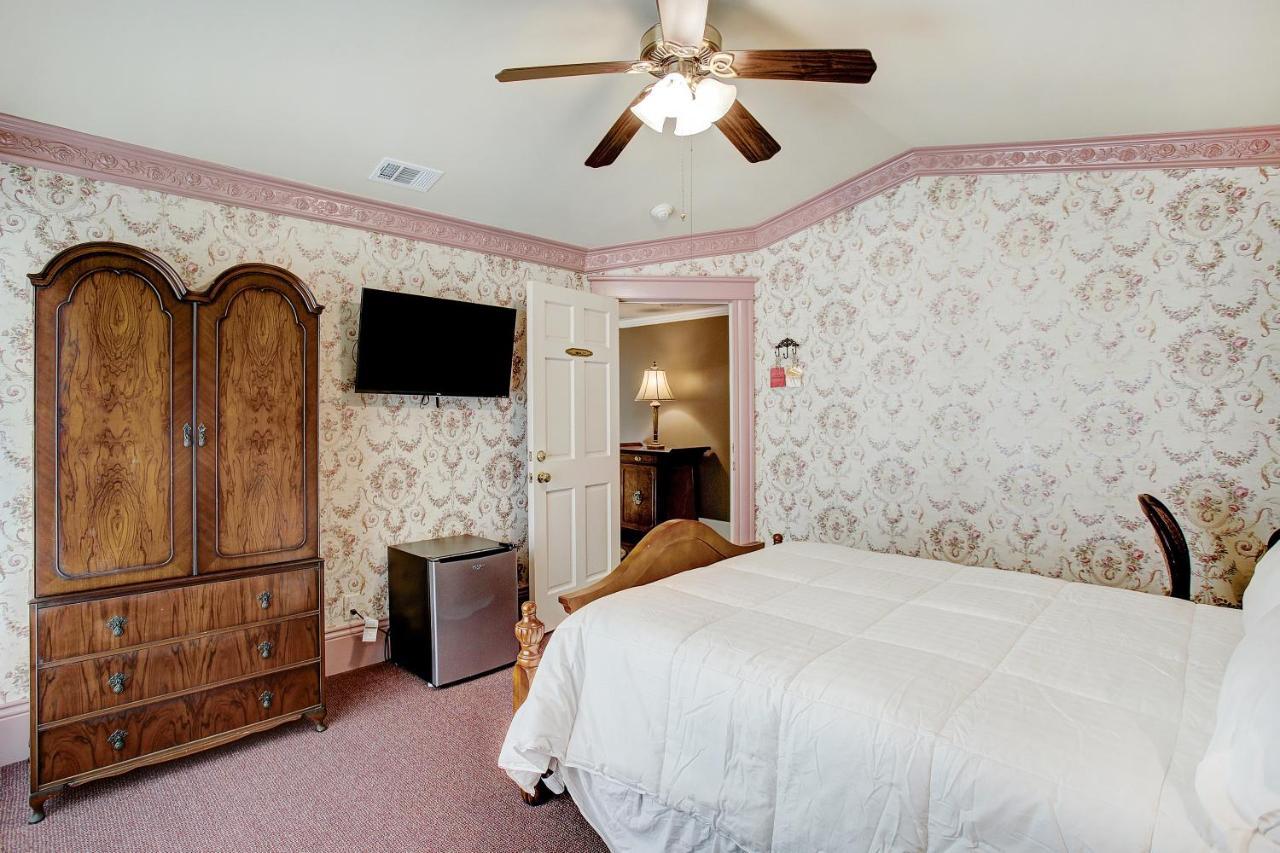 Bed & Breakfast Sara's On The Boulevard Houston
